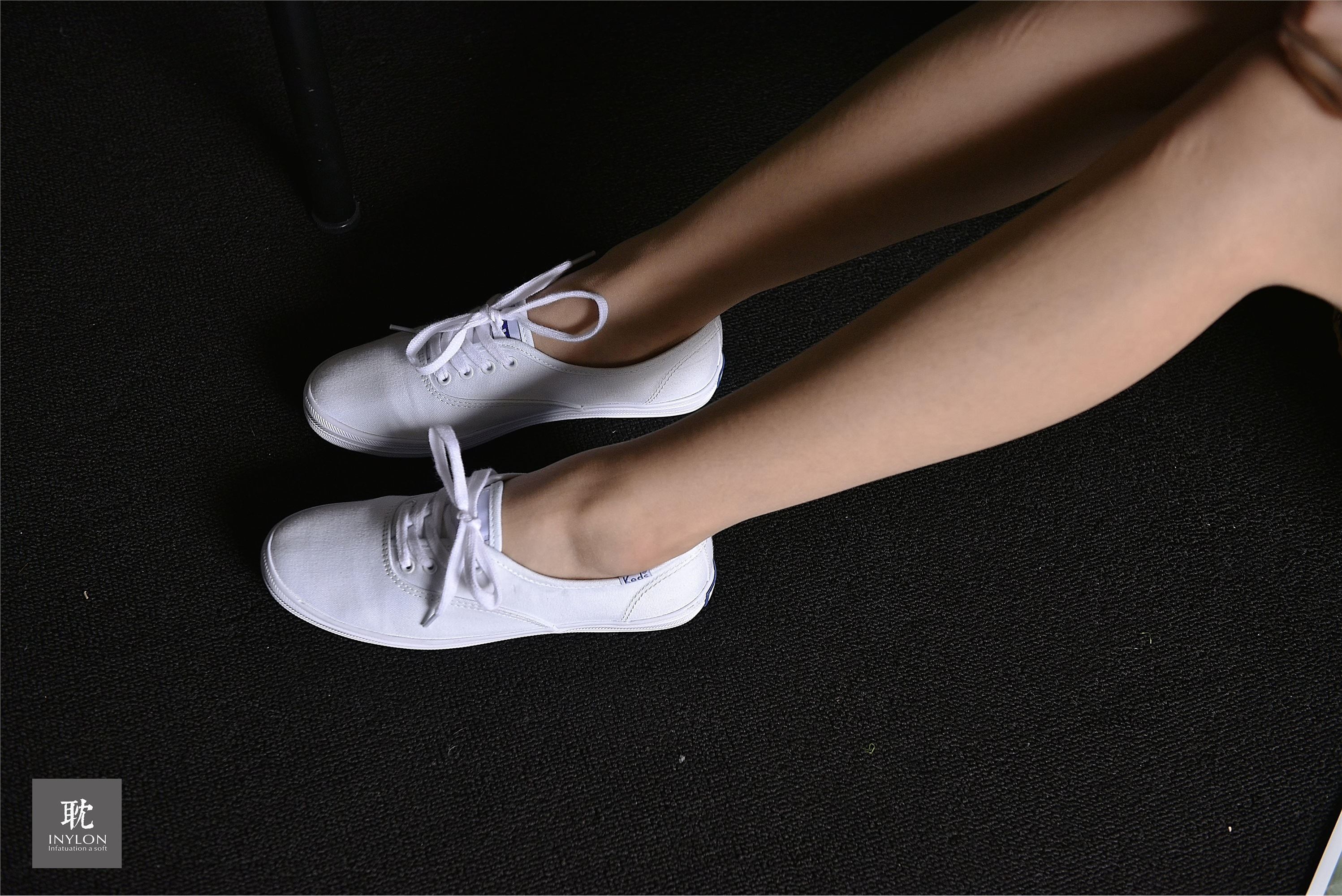 IESS异思趣向《普惠集240》- 模特：幸子《另类原光高反差运动丝》